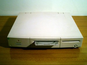 Macintosh Centris 660AV/Macintosh Quadra 660AV